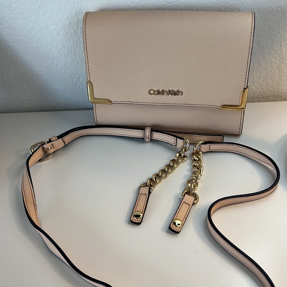 Calvin Klein crossbody purse
